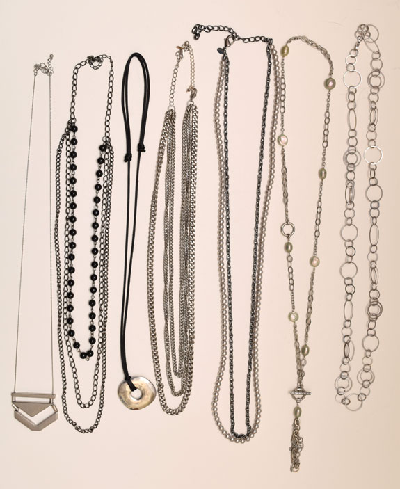 long necklaces worn - 2015